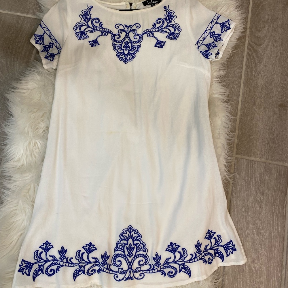 Lulus blue and white embroidered mini dress